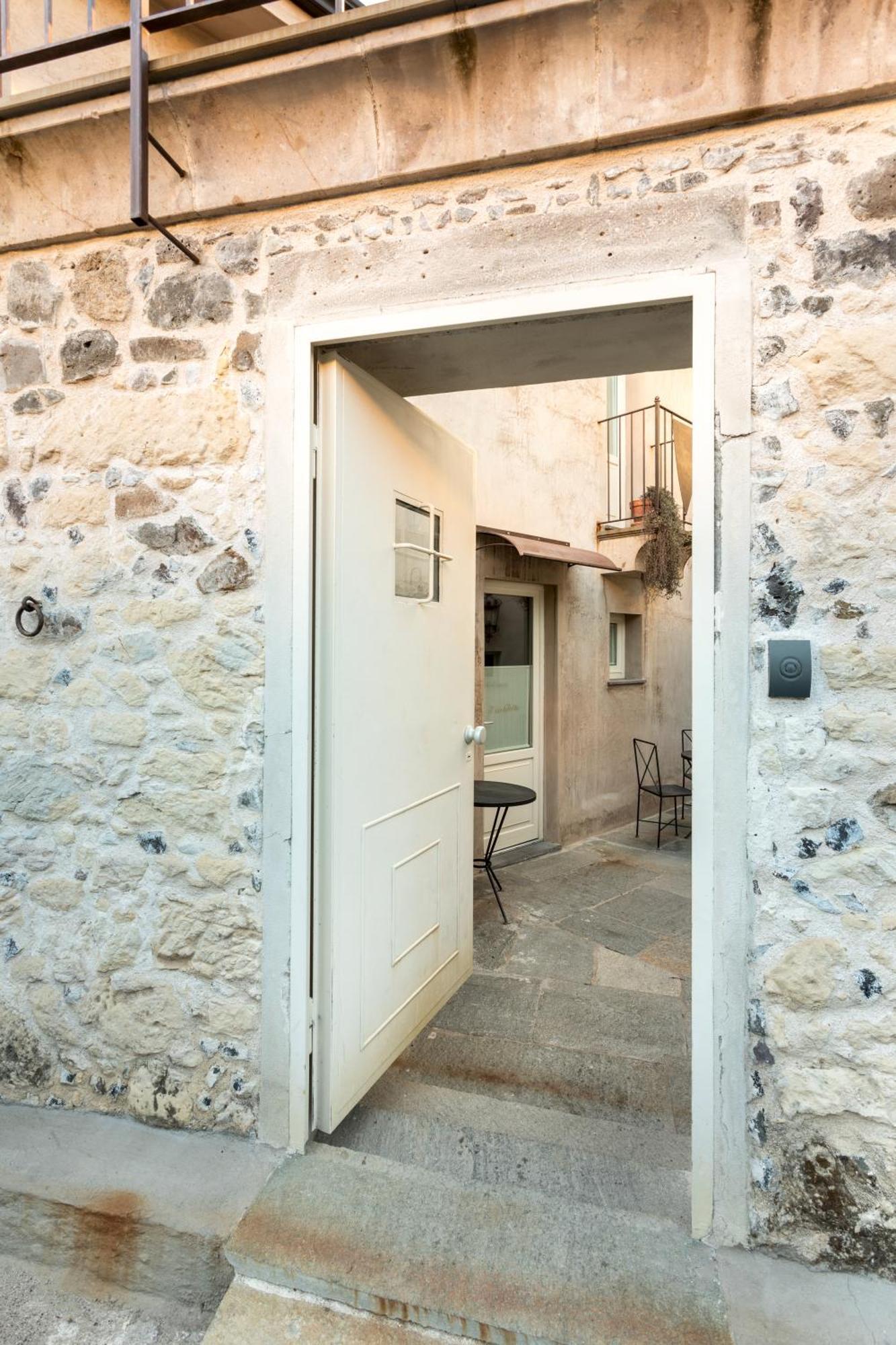 Il Cortiletto Hotel Maison 特雷斯努拉吉斯 外观 照片
